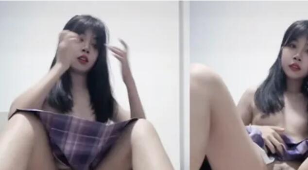 《百度云泄密》冒充舞蹈老师忽悠漂亮学妹脱光了看鲍鱼