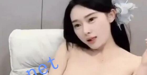 ST-781【重磅！逆天颜值女神Amy-228罕见大尺度抽插一对一】