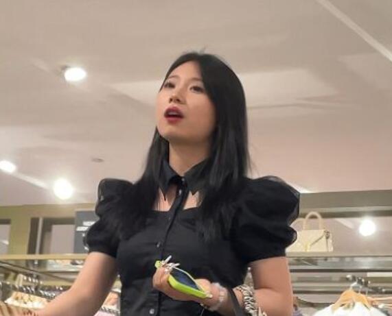 【KKCD㊙️】3211-3212-服装店CD两个高颜值小姐姐