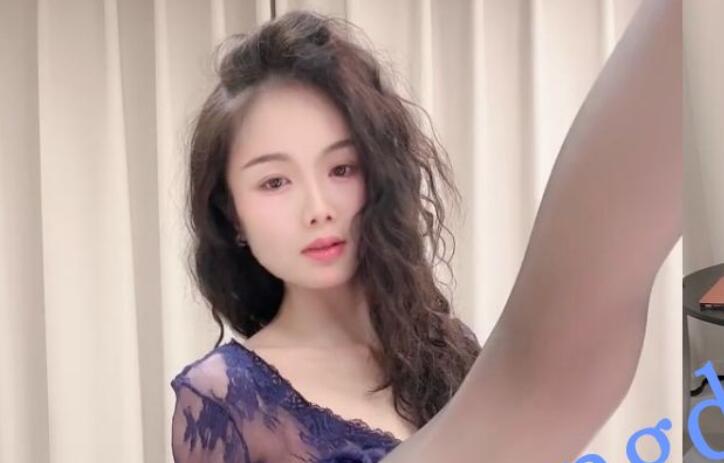 ⭐ 精剪裸舞【吹小泡泡】极品一字马长腿女神 裸舞 弹力插