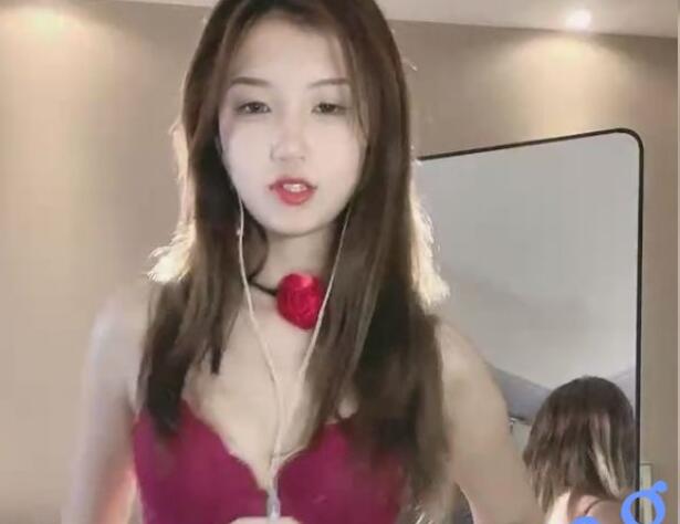 ⭐ 极品高颜值美少女【熙酱】 性感内衣抖臀骚舞