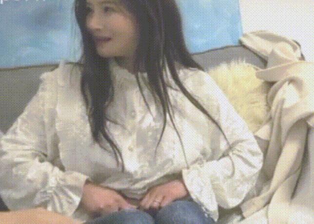 眼镜小哥酒店约炮熟女同事各种姿势啪啪完美露脸