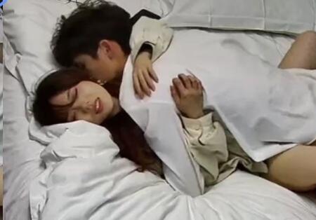 ❤️极品双马尾小姐姐的废物男友无法勃起 小姐姐都急坏了2V