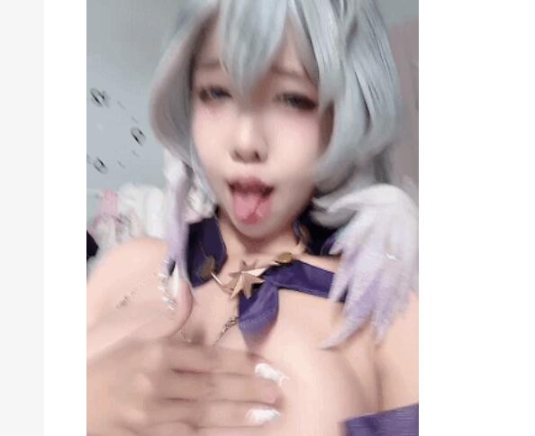 Onlyfans美胴巨乳COSER福利姬【Imyuiichann】大尺度COS擦边合集 (1)