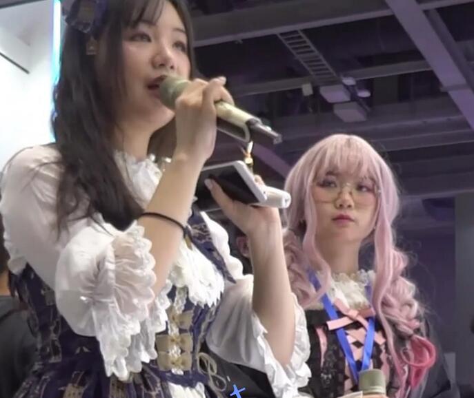 【xxn-150】两次CD展台主持人..声音甜美花纹白丝换了内裤