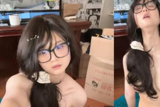 2025最新流出，B站福利姬美女【羊咩咩】舰长提督福利